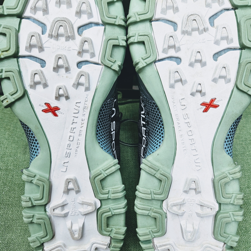 La Sportiva Women's Bushido II  GTX, 9.5 US. - Picture 7 of 8